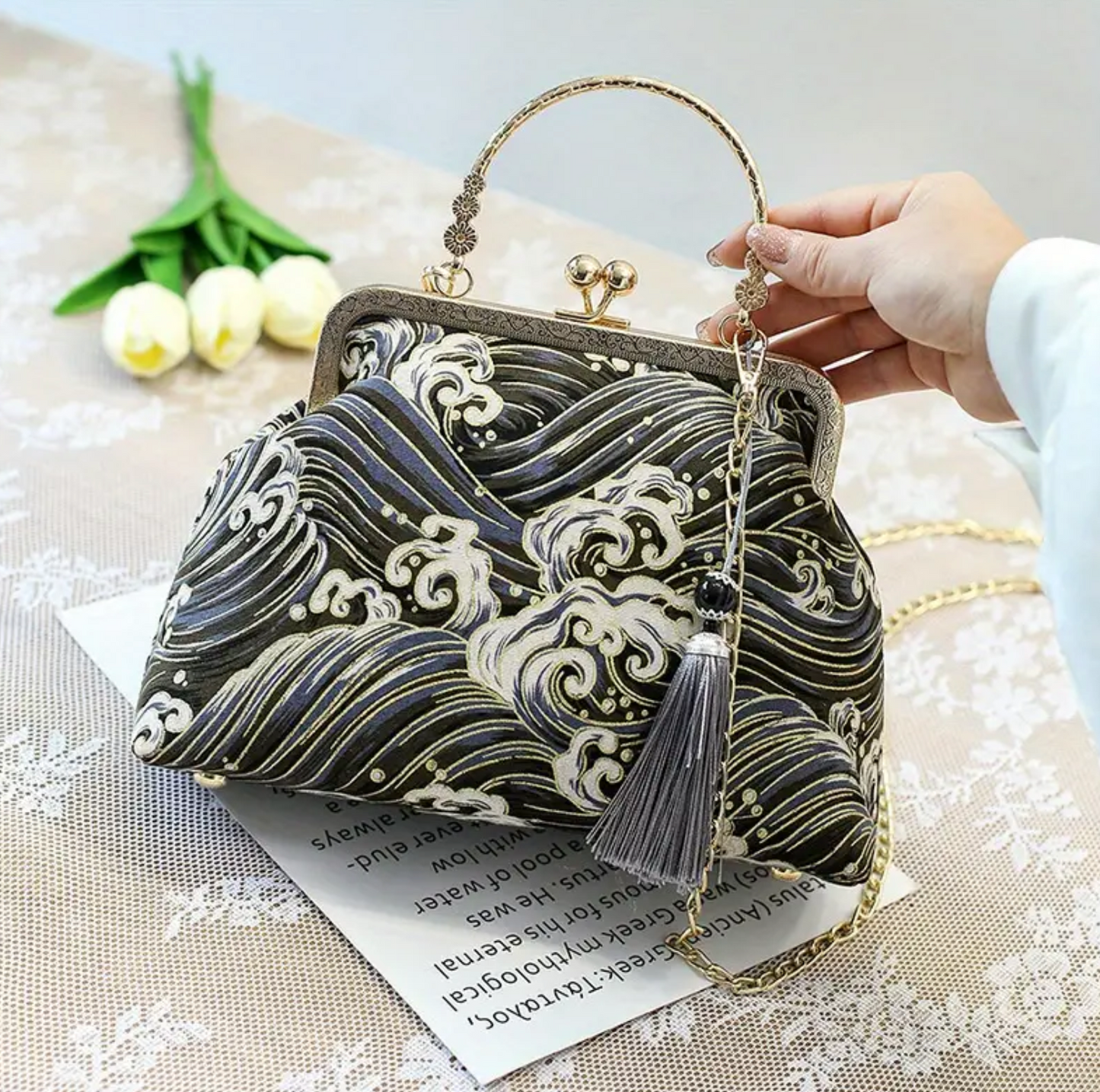 Waves Kiss-Lock Bag