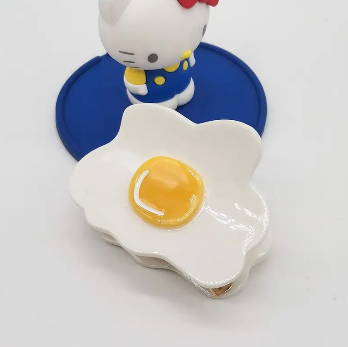 Fried Egg Hair Claw