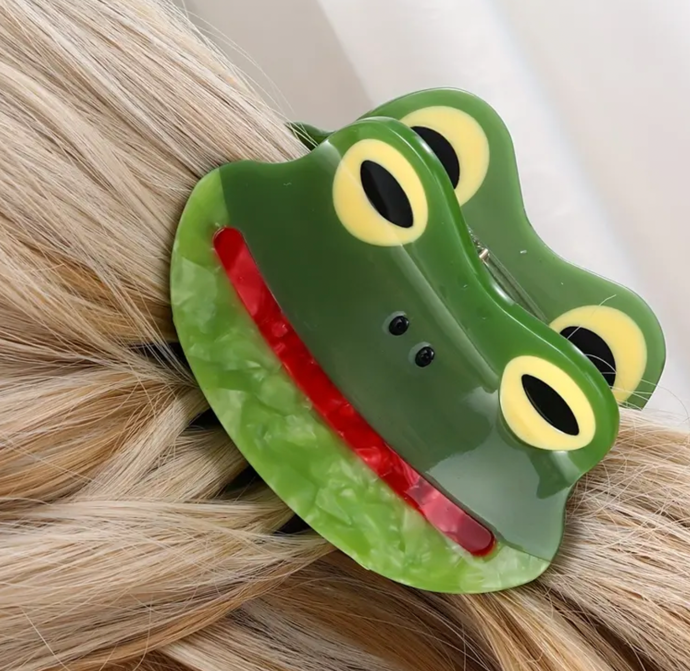 Froggy Hair Claw