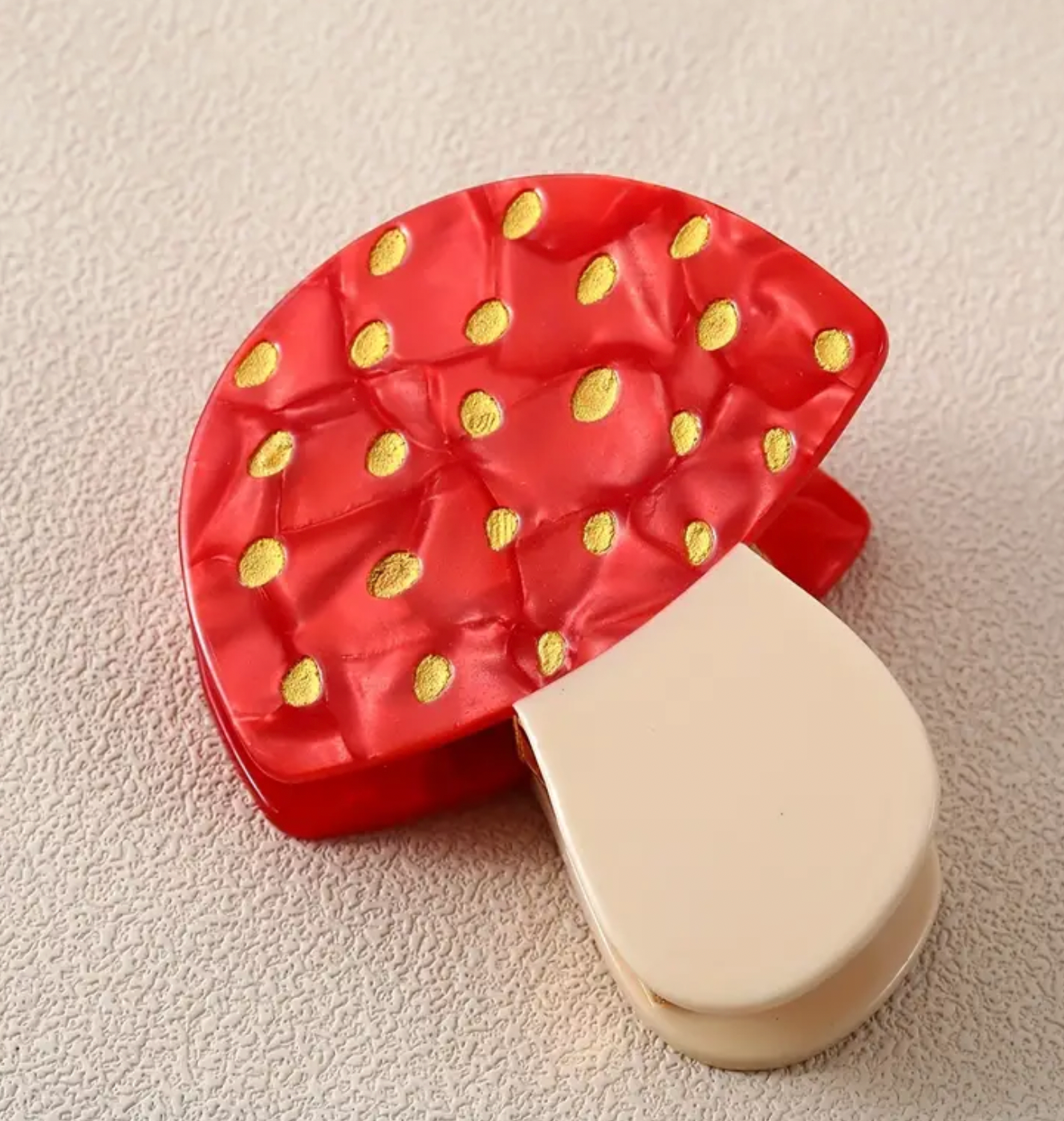 Magic Mushroom Hair Claw