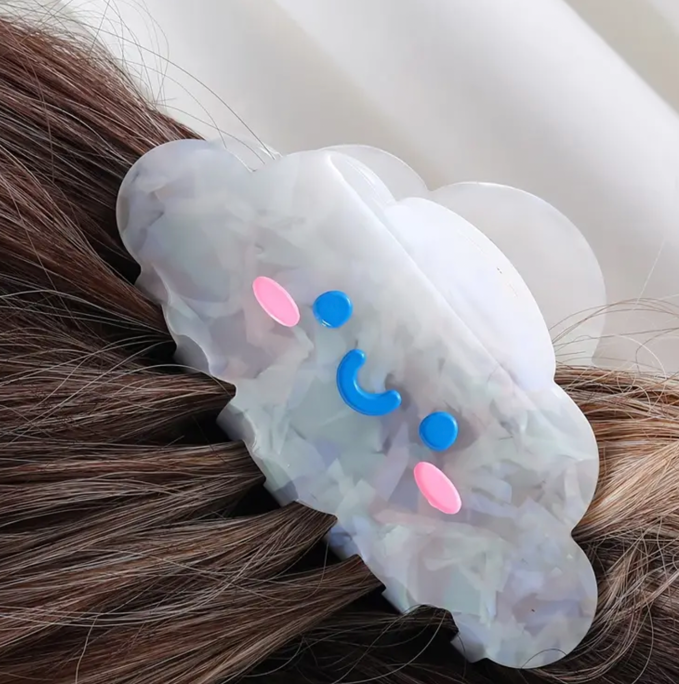 Happy Cloud Hair Claw