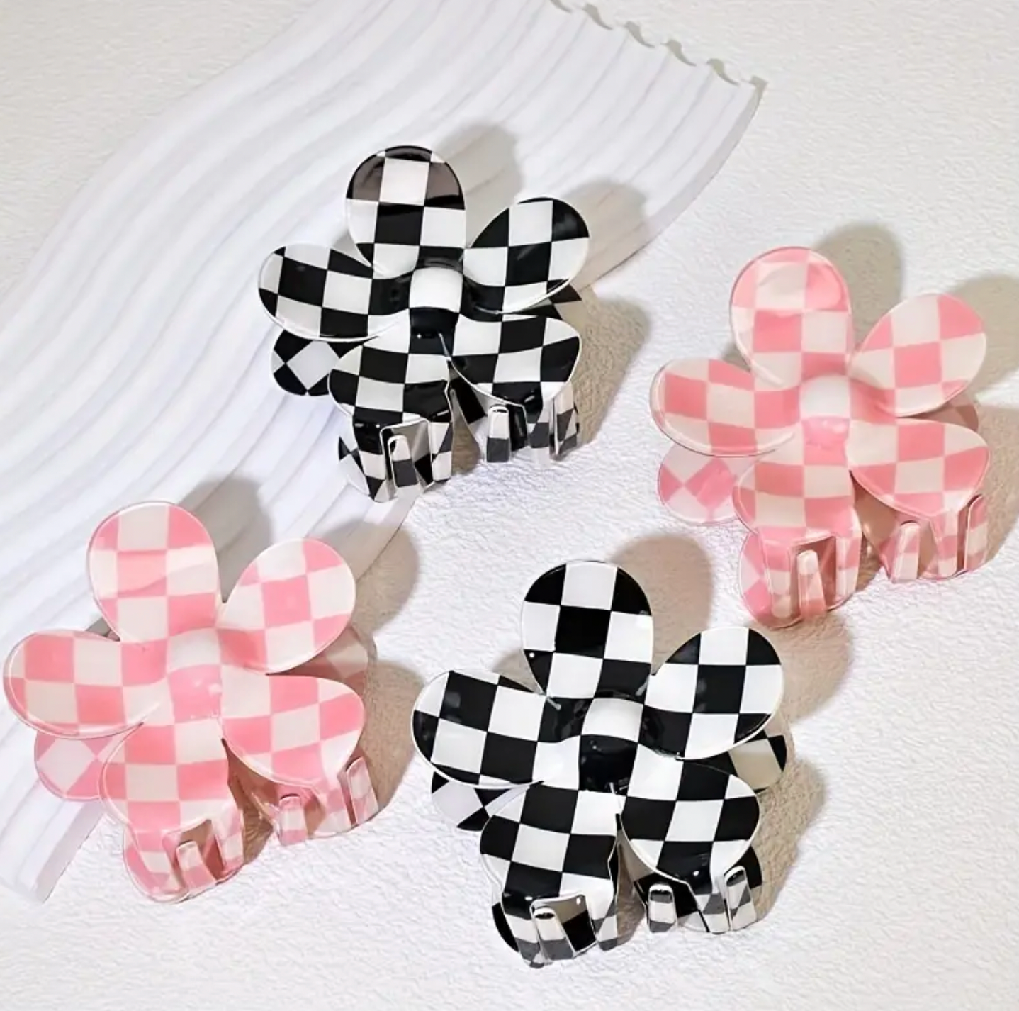 Checkered Flower Hair Claw