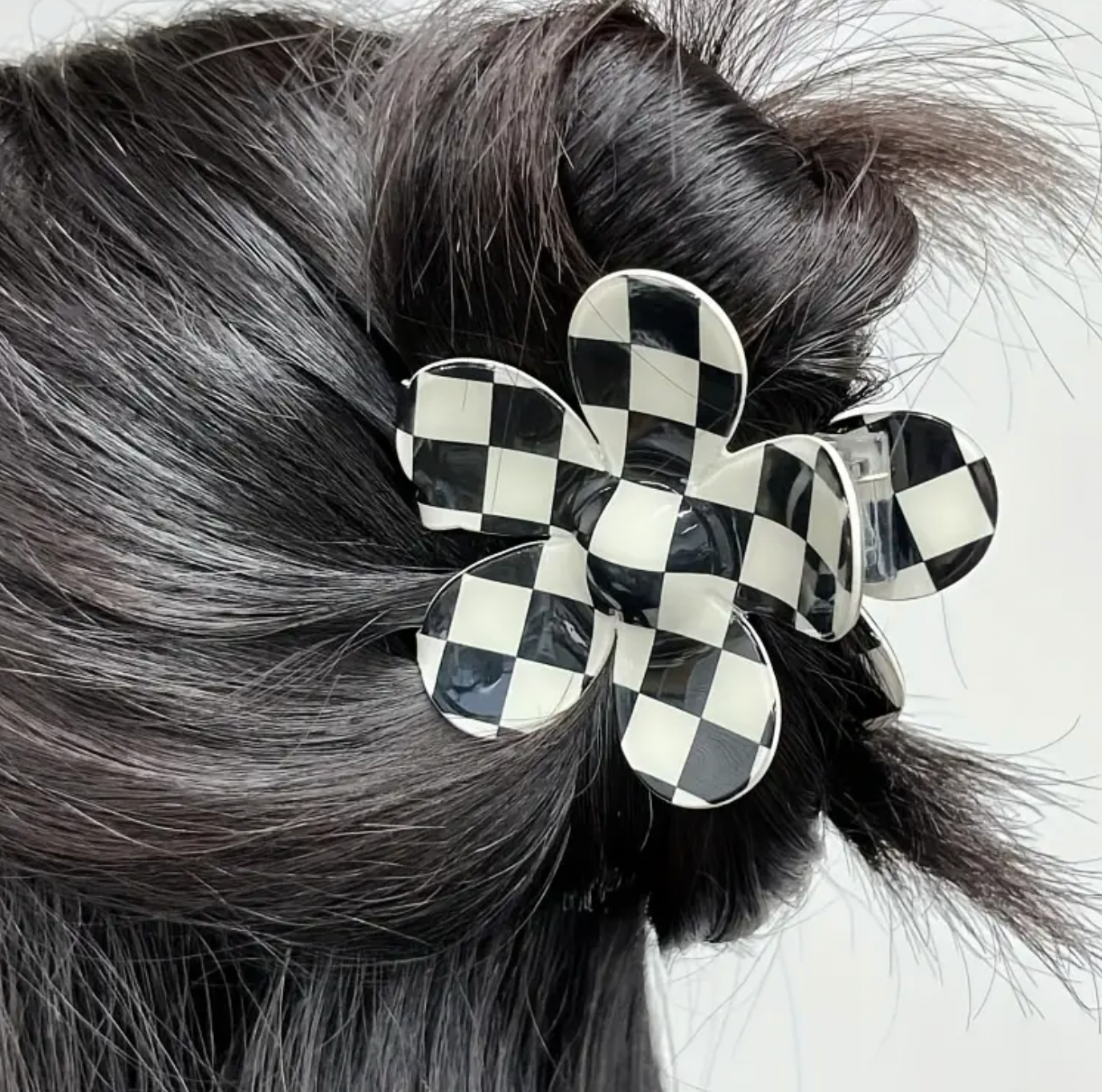 Checkered Flower Hair Claw