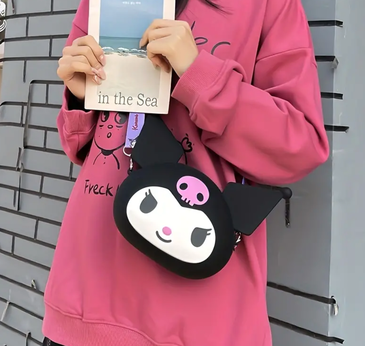 Kur0mi Silicone Crossbody