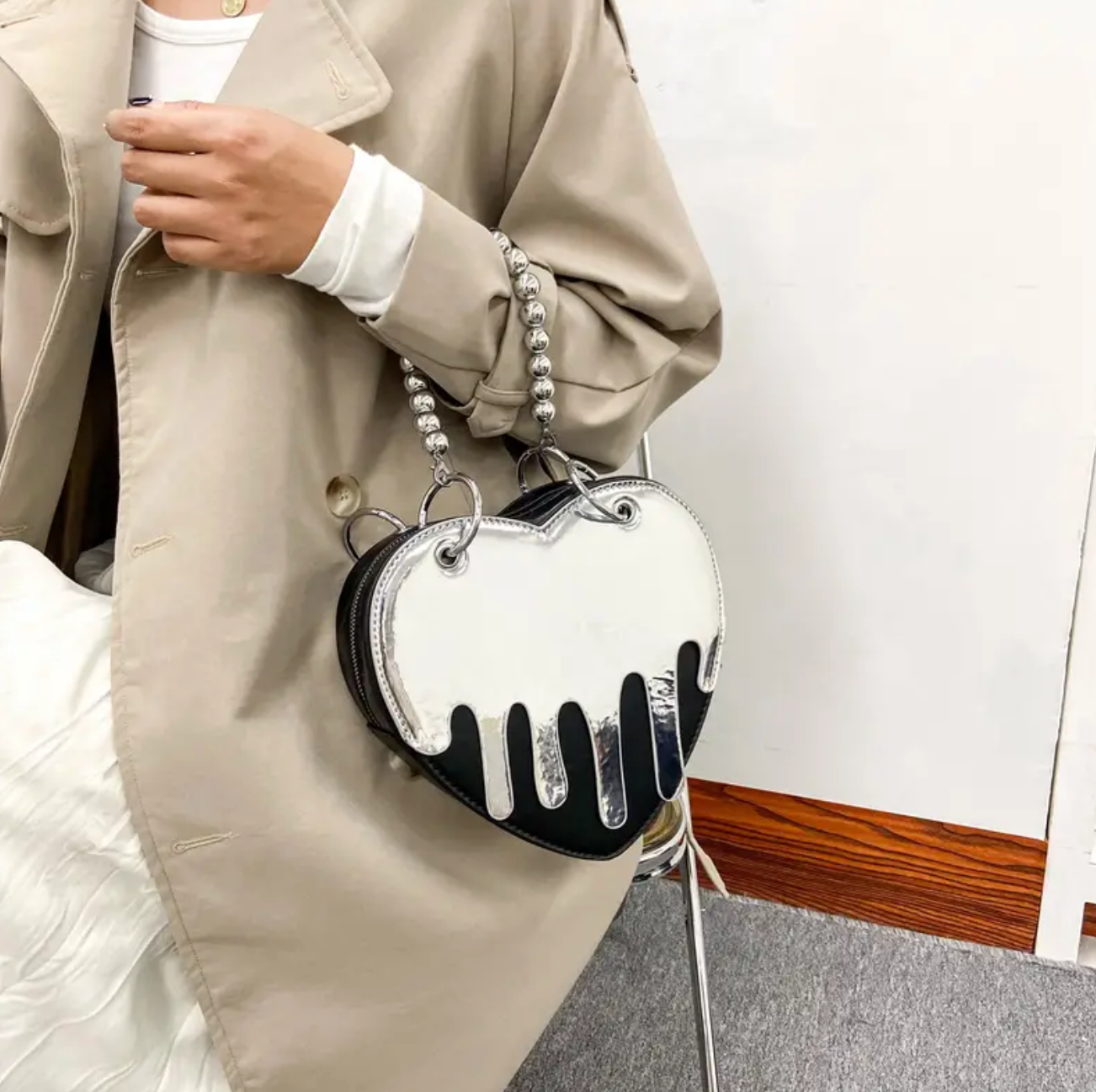 Melt My Heart Shoulder Purse Black