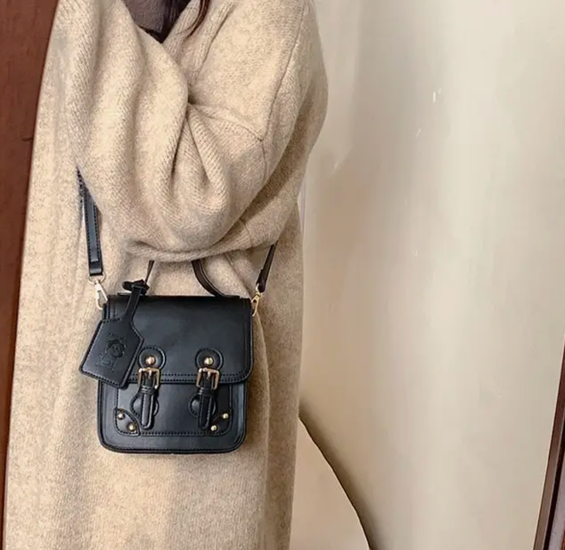 Oxford Style Crossbody Black