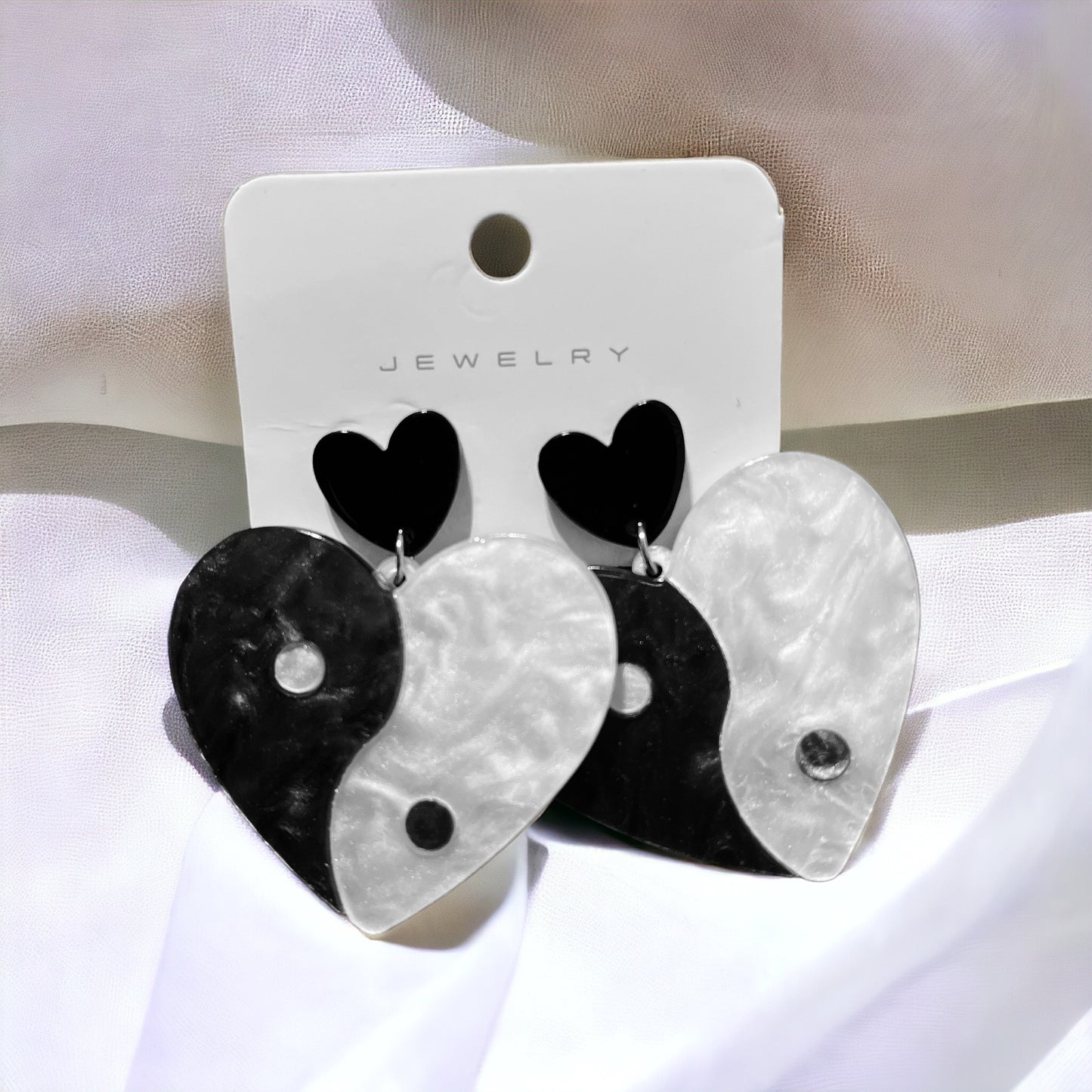 Yin & Yang Heart Earrings Black