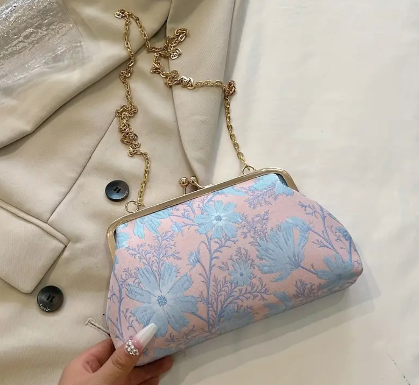 Floral Pastel Embroidered Kiss-lock Crossbody
