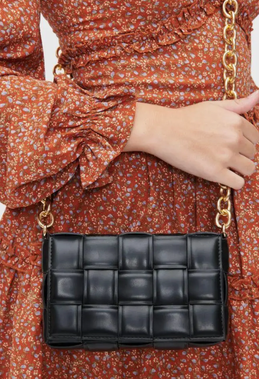 Holden Crossbody by Urban Expressions